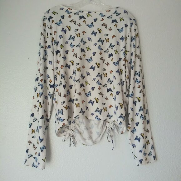 No Boundaries women's size XXXL (21) butterfly all over print blouse - Picture 4 of 15